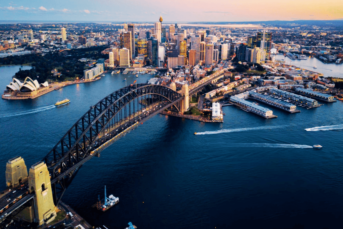 Australia tourist destination - visa application available