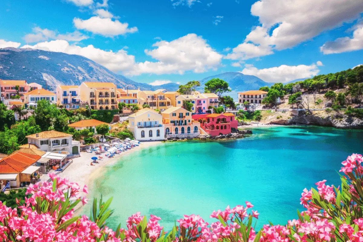 Greece tourist destination - visa application available